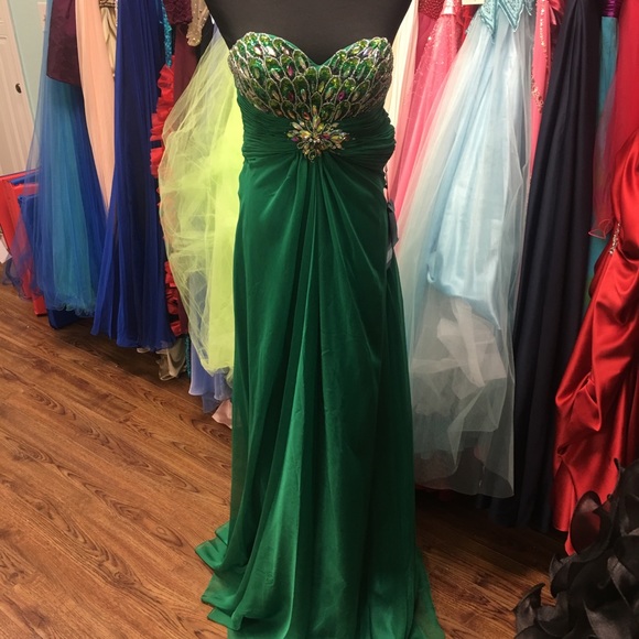 green emerald velvet dress Bicici & Coty MZ29293S Hunter Green / 2XL main image 1